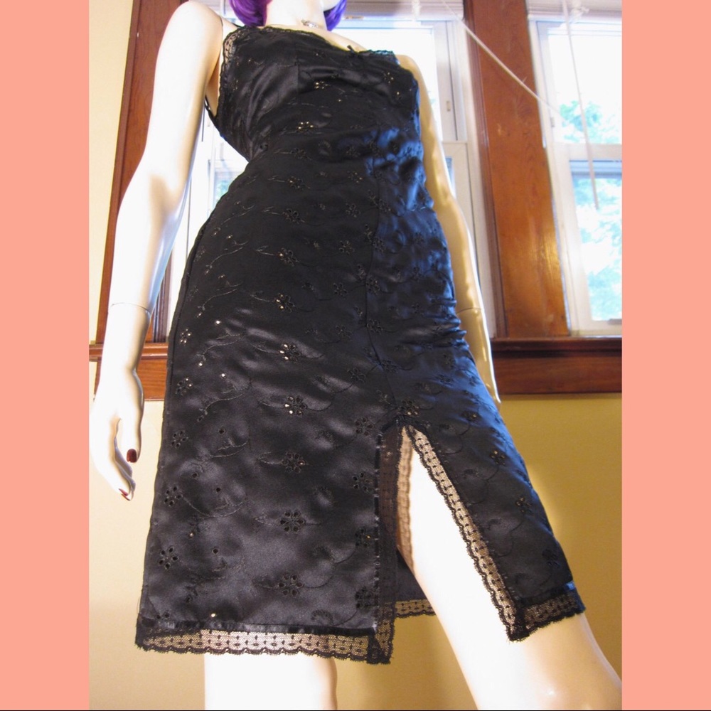 💋Vintage 90s Betsey Johnson Black Eyelet Pinup Slipdress